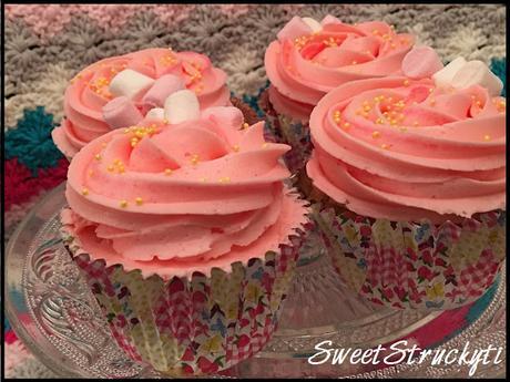cupcakes-de-limon-y-fresa, lemon-strawberry-cupcakes