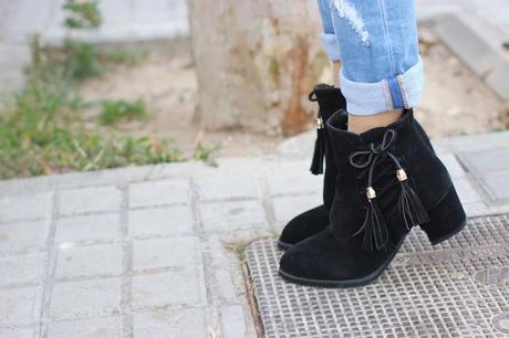 Look básico con botines y chaquetón de GAMISS