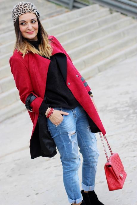 Look básico con botines y chaquetón de GAMISS