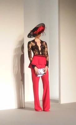 ROJO Y NEGRO PARA LAS INVITADAS 2018 DE HIGAR NOVIAS