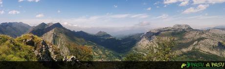 Panorámica desde la cima sobre la zona del Vízcares, Cunio y Mota Cetín