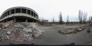 La catástrofe nuclear de Chernóbyl, en Ucrania, sigue latente.- A los treinta años se busca soluciones.- “A buenas horas mangas verdes”
