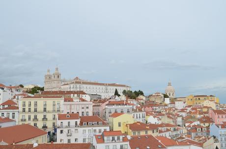 Instantáneas de Portugal. LISBOA.