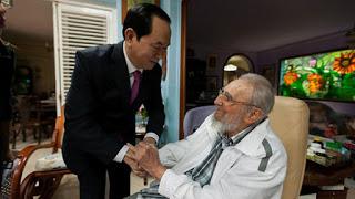 ¡Fidel se muda a Santiago!