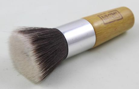 Everyday minerals: nuestras brochas y pinceles Everyday minerals: nuestras brochas y pinceles