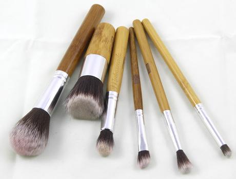 Everyday minerals: nuestras brochas y pinceles Everyday minerals: nuestras brochas y pinceles