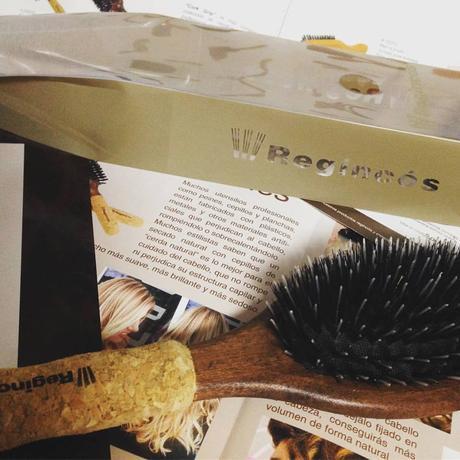 EncuentrobloggerAliMur, Evento Blogger, Blogger Alicante, Beauty blogger, Youtuber Blogger, Solo Yo, Blog Solo Yo, belleza, MASGLO, esmalte, laca de uñas, nail art, REGINCOS, cepillo artesanal, salud capilar, salud de la uña, 