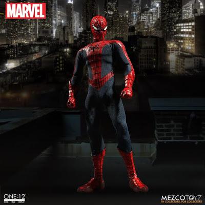 Vean esta increíble figura de Spider-Man cortesía de Mezco Toys