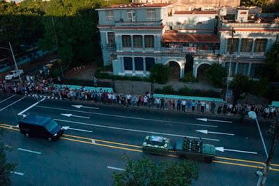 Partida del recorrido del cortejo fúnebre de Fidel Castro hacia Santiago de Cuba