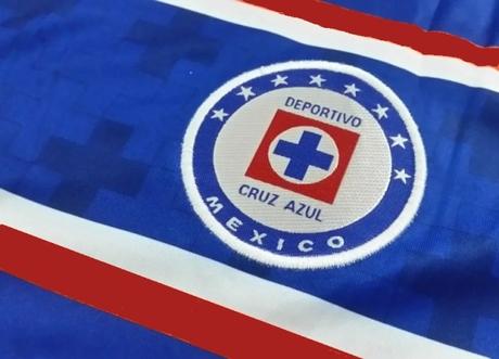 El jugador mas criticado del Cruz Azul se queda