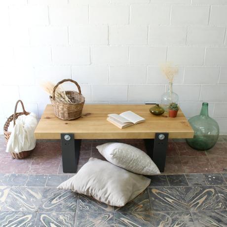 MESA DE MADERA NATURAL PARA EL SALÓN