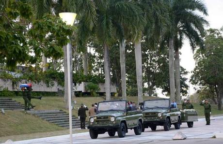 Fidel en el memorial al Che en Santa Clara [+ fotos]