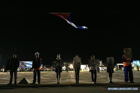 Fidel en el memorial al Che en Santa Clara [+ fotos]