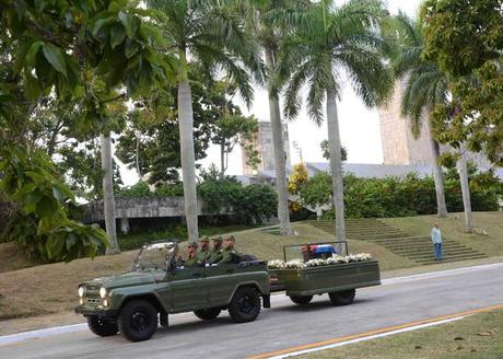 Fidel en el memorial al Che en Santa Clara [+ fotos]