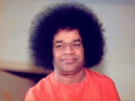 DIVINO DISCURSO DE BHAGAVAN SRI SATHYA SAI BABA - Shiva Shakti - Día Gurupurnima 6 de julio de 1963