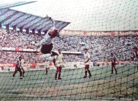 02 de diciembre en ALianza Lima [Perico León ]