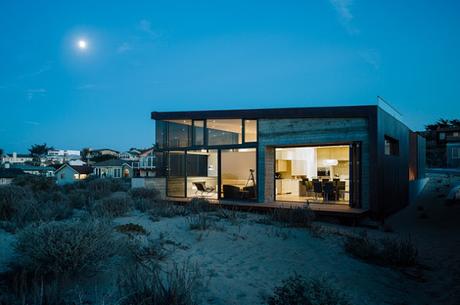 Casa Minimalista de Hormigon , en la Costa de California