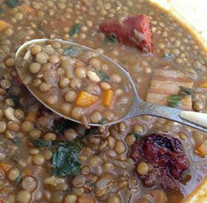 receta facil lentejas estofadas con verdura y chorizo