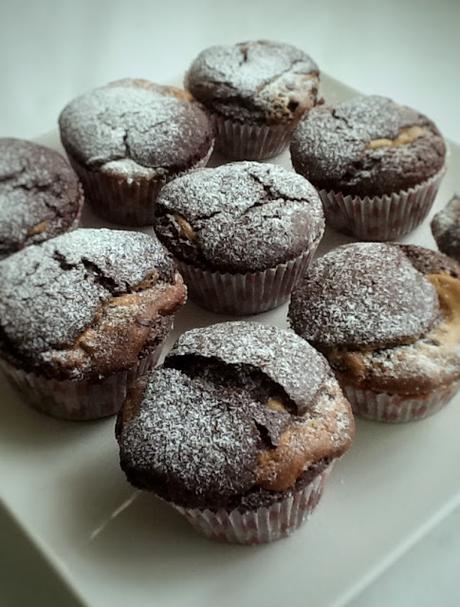 MAGDALENAS DE CACAO Y TURRÓN