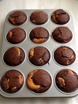 MAGDALENAS DE CACAO Y TURRÓN