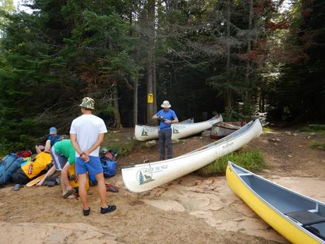 Ruta en canoa por el Algonquin Provincial Park: Rock Lake – portage – Pen Lake – campamento