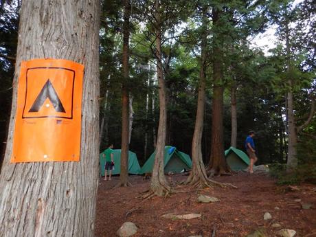 Ruta en canoa por el Algonquin Provincial Park: Rock Lake – portage – Pen Lake – campamento