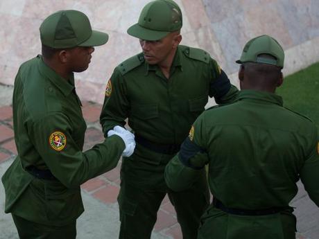La escolta de Fidel. Foto: Fernando Medina/Cubahora