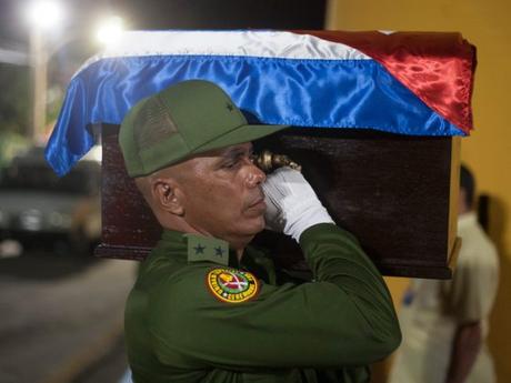 La escolta de Fidel. Foto: Fernando Medina/Cubahora