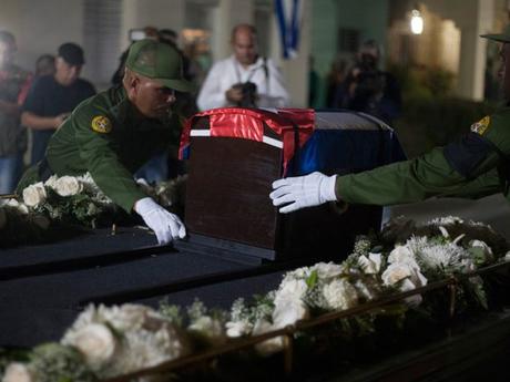 La escolta de Fidel. Foto: Fernando Medina/Cubahora