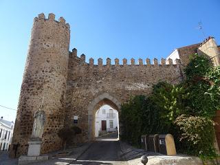 Imagen del mes: Puerta de Burgos, en Jerez de los Caballeros