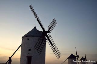 ATARDECER EN EL CORAZÓN DE LA MANCHA