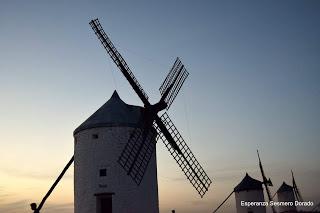 ATARDECER EN EL CORAZÓN DE LA MANCHA