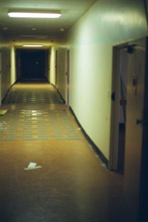 scary-college-mental-spooky-hallway-dark-1477136