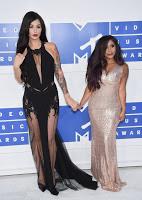 JWoww y Snooki acuden de la mano a los VMAs