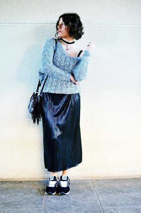 look_faldaplisadametalizadayzapatillas_streetstyle_mivestidoazul_fashionblogger_blogdemoda_castellon_influencer-2