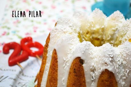 Bundt cake de calabaza y kéfir, con dátiles y coco