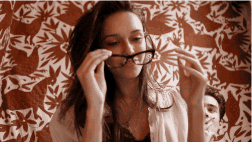 20 Incómodos momentos que sólo una persona con miopía ha experimentado. - 14