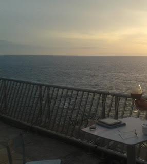 LAS CATAS Y MARIDAJES DE MAKOKI: LAMBRUSCO SALAMINO DI ST. CROCE EN SUEÑO AZUL BEACH CLUB