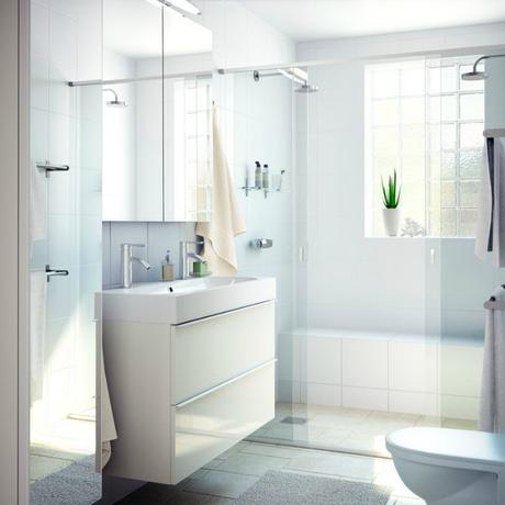 Ventajas de elegir mamparas de baño en lugar de cortinas