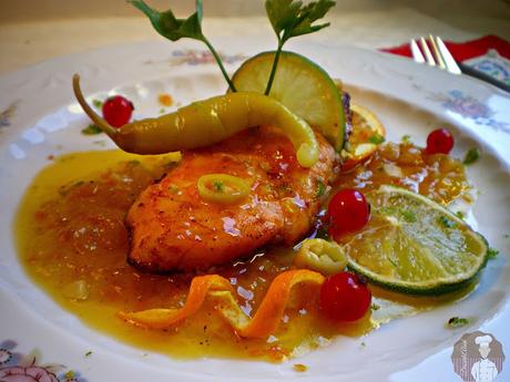 Salmón glaseado con salsa de lima