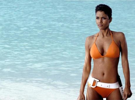 7 Trajes de Baño Más Icónicos en la Historia de las Películas most-iconic-swimsuit-in-movie-history-02