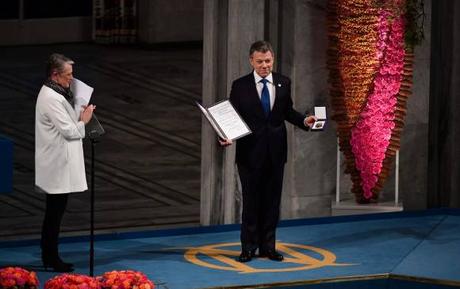 JUAN MANUEL SANTOS RECIBE EL NOBEL DE PAZ 2016