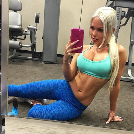 Mira estas chicas en lycras, Entra y deléitate master