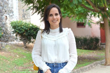 LOOK JEANS CON BORDADOS