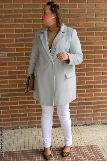 http://www.loslooksdemiarmario.com/2016/12/azul-marron-look-curvy.html