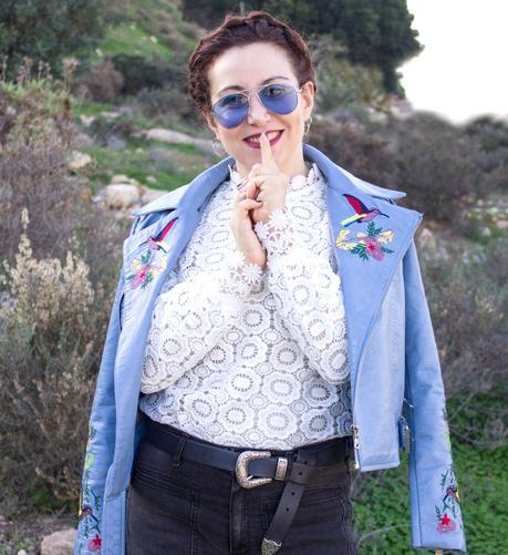 melange_boutique_blog_dresslily_selfportrait_lace_blouse_blue_embroidered_biker_jacket_zaful_braids_hairstyle_aviator_sunglases_zerouve