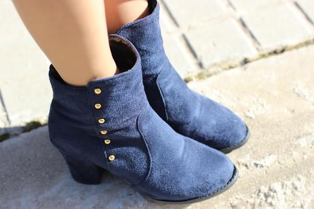 Con botines de GAMISS