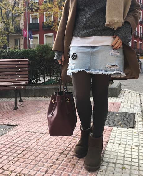 CAMEL COAT+DENIM SKIRT.-