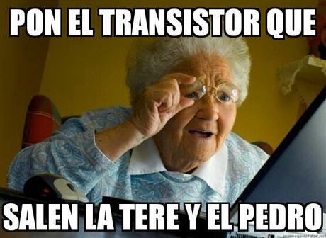 Simpática imagen gentileza de @enferdocente antes de empezar el programa que nos ayudó a reír y a liberar los nervios. Gracias David :-)