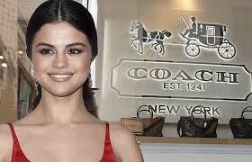 Selena Gomez firma con la marca de lujo Coach